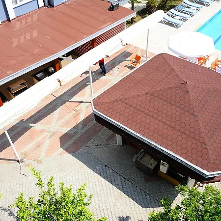 Aparthotel Andros Family Club 3*