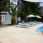 Andros Family Club 3*