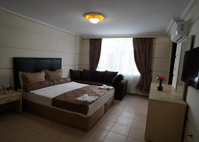 Aparthotel Andros Family Club 3*