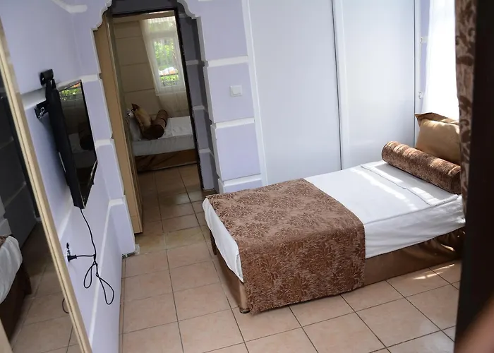 Andros Family Club Aparthotel 3*