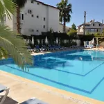 Andros Family Club Lejlighedshotel