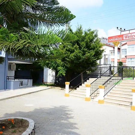 Andros Family Club Lejlighedshotel Side