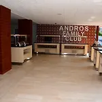 Ξενοδοχείο με διαμερίσματα Andros Family Club