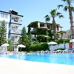 Ξενοδοχείο με διαμερίσματα Andros Family Club 3*