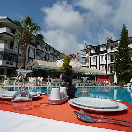 Andros Family Club Sidé
