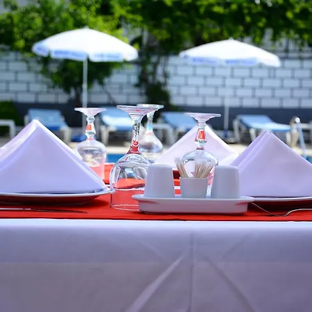 Apartahotel Andros Family Club 3*