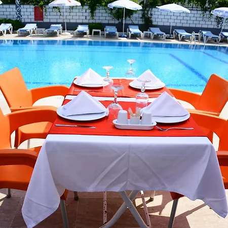 Apartahotel Andros Family Club Side